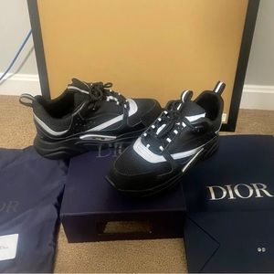 Dior B22 Black/Silver